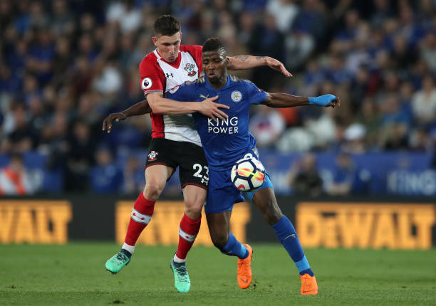 在这种背景 在这种背景