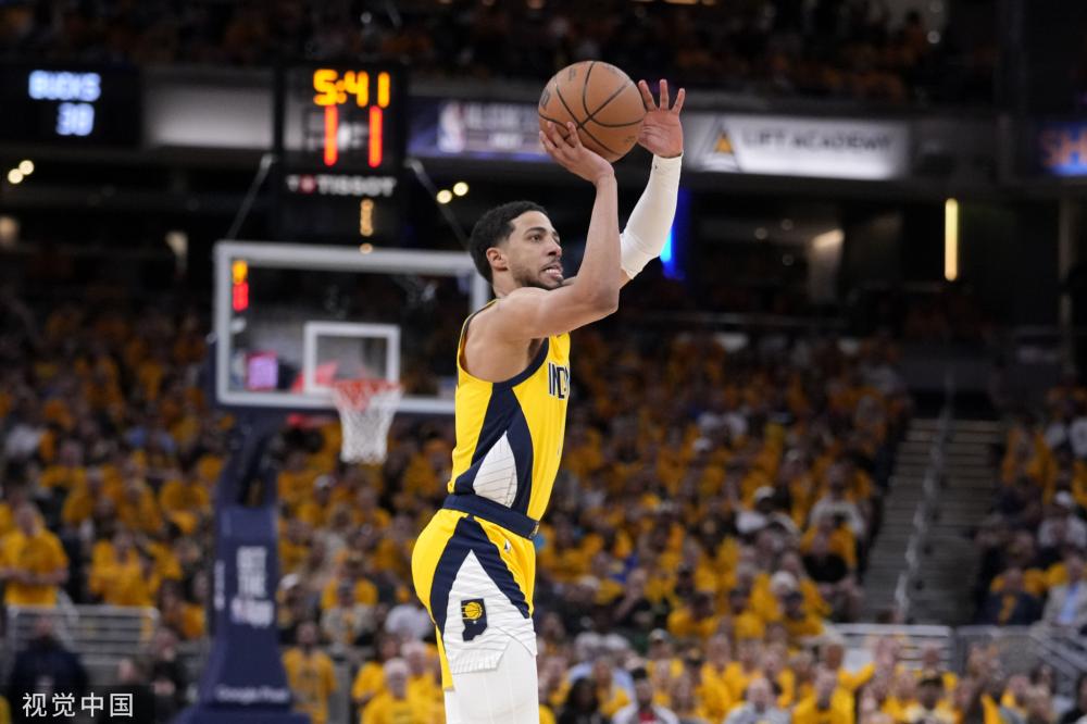 在首枚乒乓 在首枚乒乓